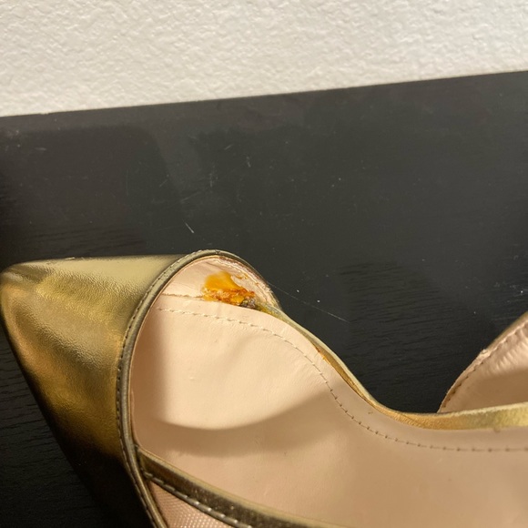 NWOT Anne Michelle Pointed Toe Heels- Gold Metallic Size 7.5 - Picture 7 of 7